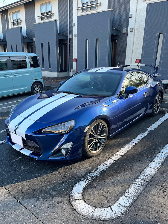 86の86BRZ・レーシングストライプ・ニュル羽・洗車に関するカスタム事例の投稿画像4枚目