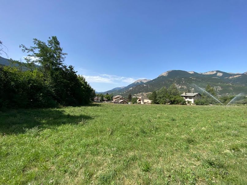 Vente terrain  575 m² à Eygliers (05600), 125 442 €