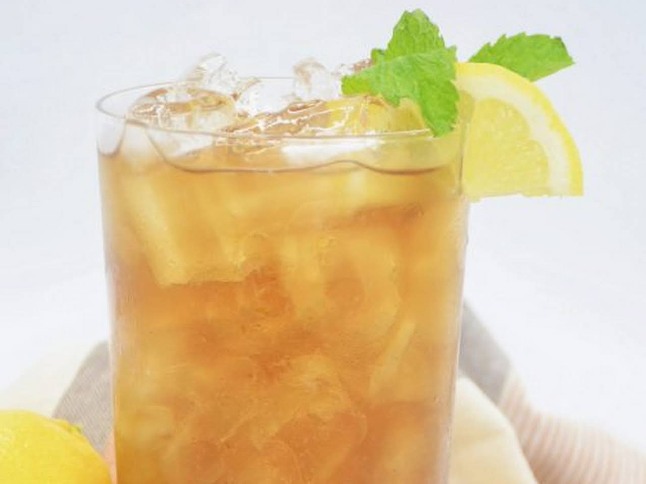 Peach Iced Tea Recipe - Cubes N Juliennes