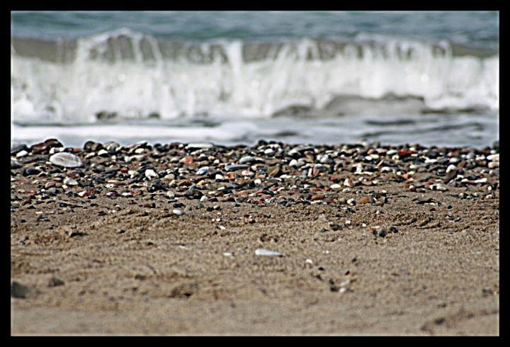 La sottile linea di confine del mare di canalilaura