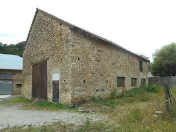 locaux professionnels à Longpré-le-Sec (10)