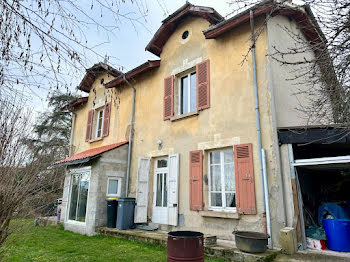 maison à Saint-André-le-Gaz (38)