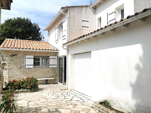 House with terrace 2