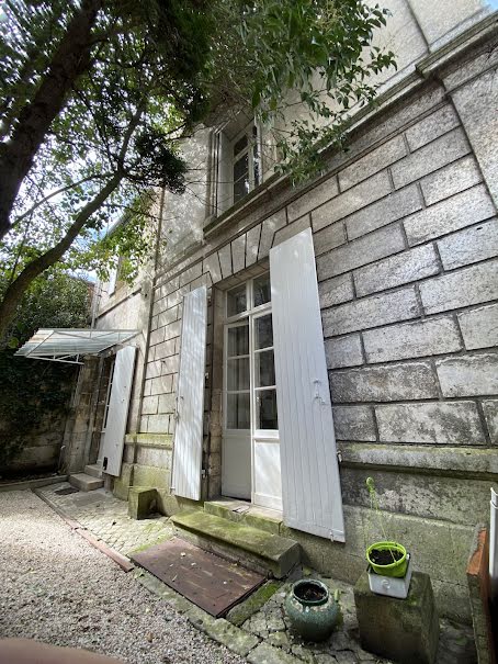 Vente maison 8 pièces 248 m² à Angouleme (16000), 422 000 €