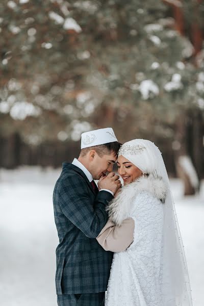 Fotógrafo de casamento Aliya Akhmadeeva (bonya555). Foto de 24 de fevereiro 2021