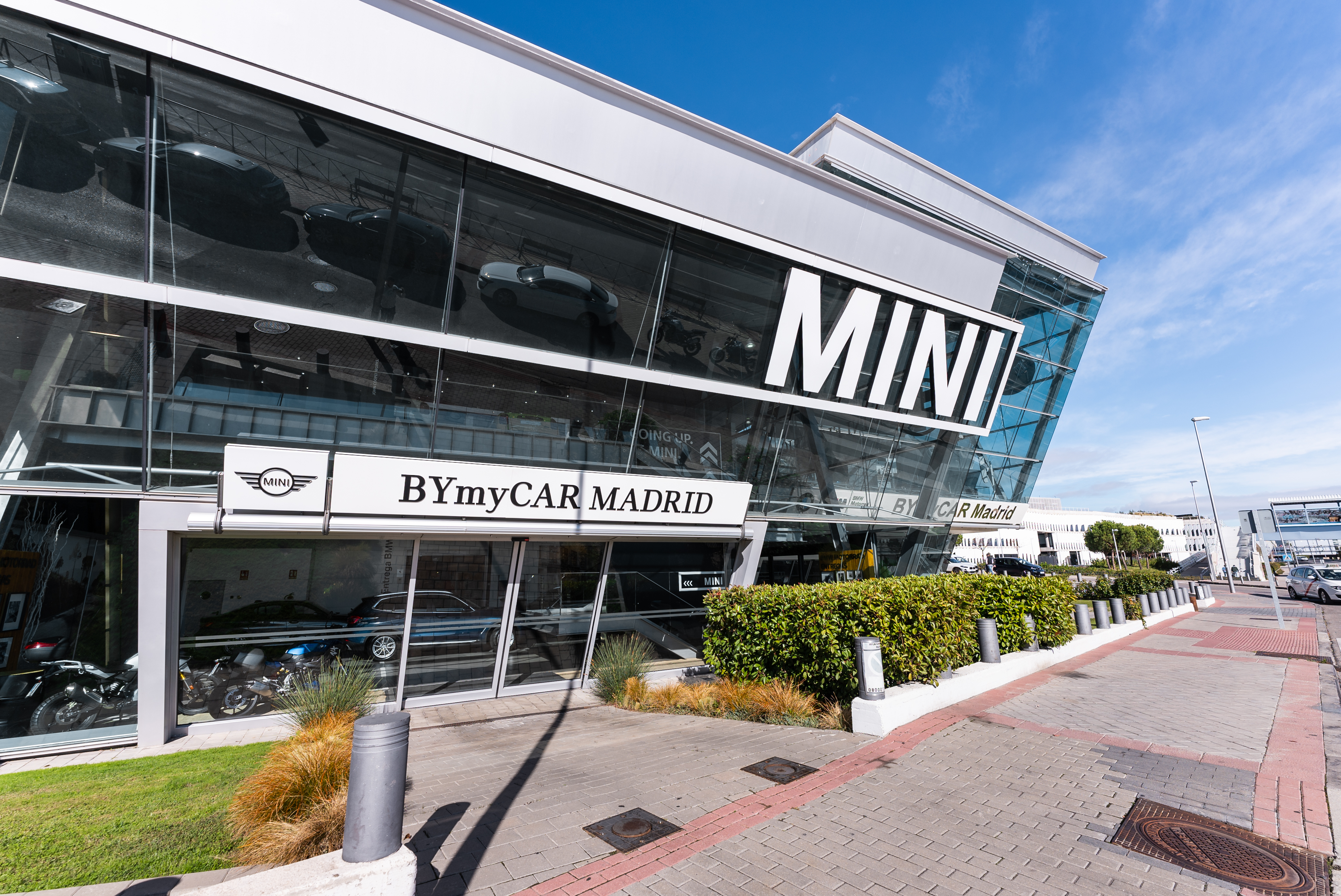 MINI BYmyCAR Madrid