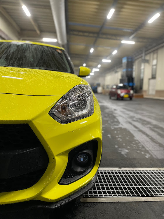 スイフトスポーツのずぶ濡れの愛車・ZC33S・スイフトスポーツ・#車に関するカスタム事例の投稿画像2枚目