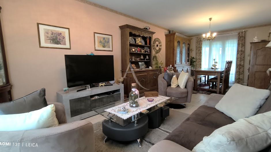 Vente viager 4 pièces 110 m² à Doué-en-Anjou (49700), 65 000 €