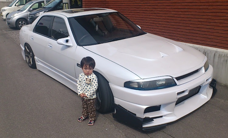 スカイラインの33の日・摩周丸・息子と愛車・過去の愛車・ドリフト大会に関するカスタム事例の投稿画像2枚目