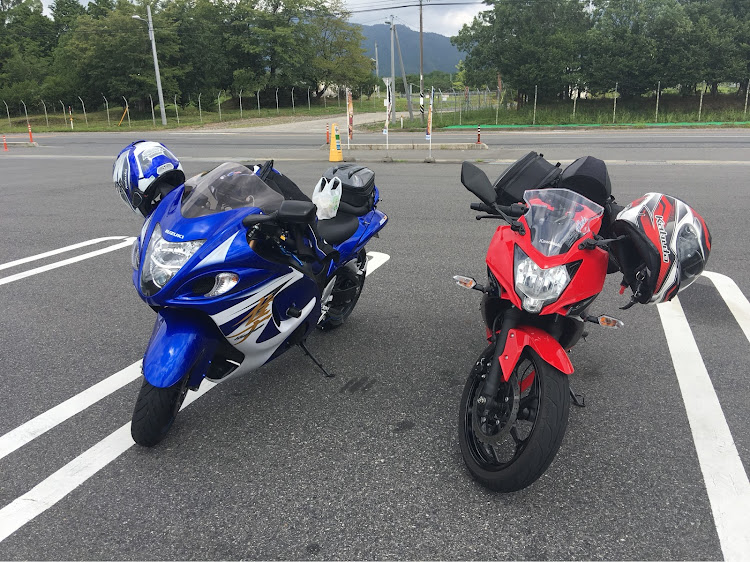 その他のツインバイクツーリング・in隼駅に関するカスタム事例の投稿画像1枚目