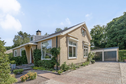 Villa avec jardin et terrasse 2