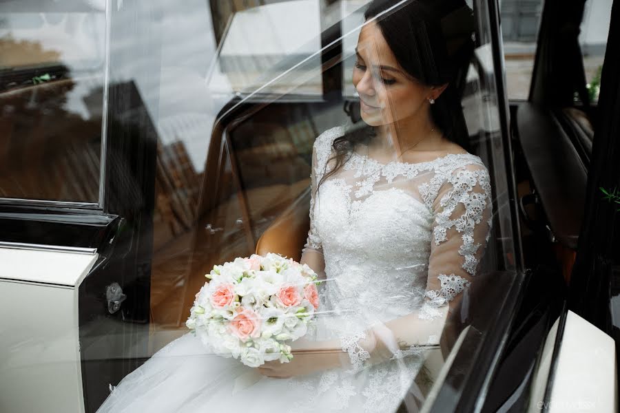 Fotógrafo de bodas Evgeny Timofeyev (dissx). Foto del 27 de marzo 2017