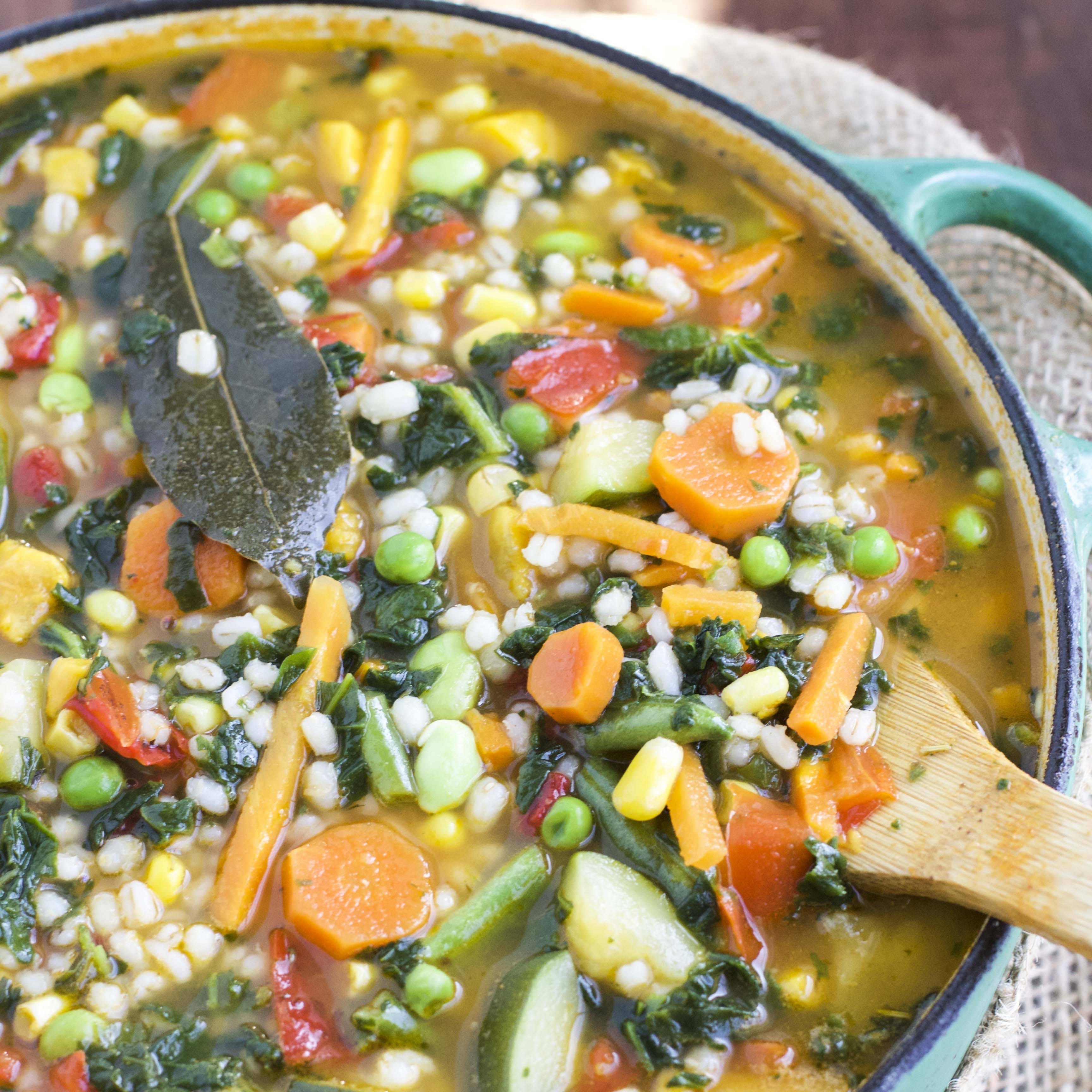 30 Minute Garden Veggie Soup