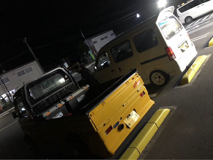 エブリイバンの大分県大分市・集まりたい！・軽バン・箱バン・箱バンで遊ぼに関するカスタム事例の投稿画像2枚目