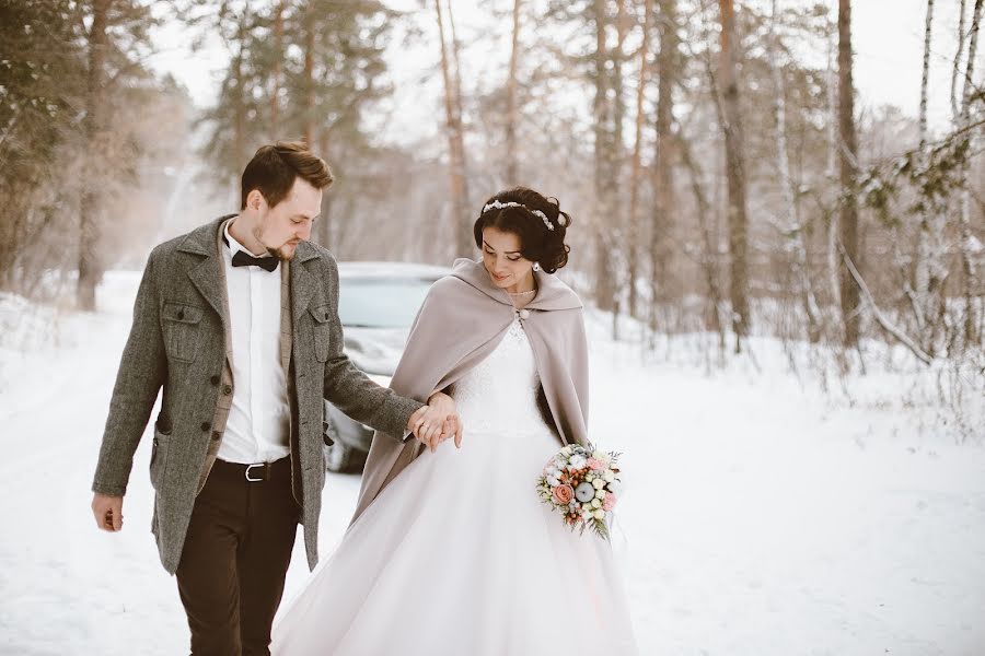 Fotograf ślubny Yuriy Emelyanov (kedr). Zdjęcie z 22 grudnia 2015