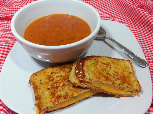 I love grilled cheese and tomato soup during these cold monthes.