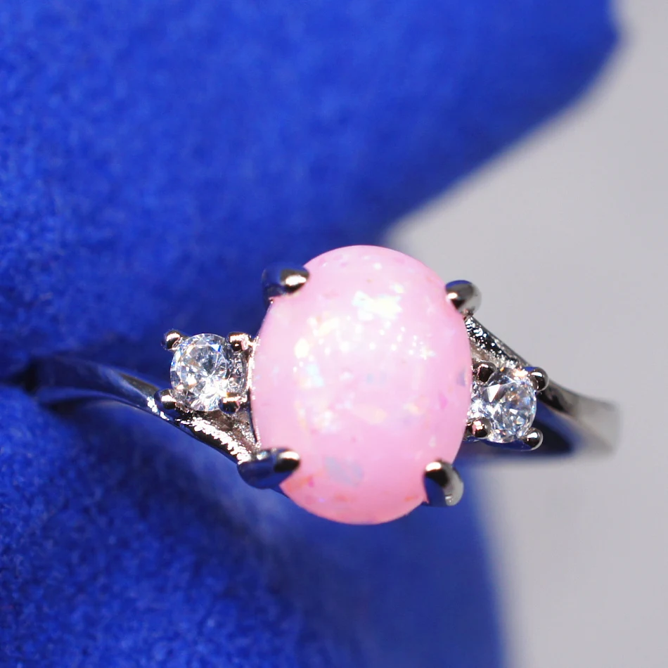 Modieuze Hand Sieraad Ring Dames Auspicious. Een elegante ring voor vrouwen die geluk brengt en je outfit compleet maakt.