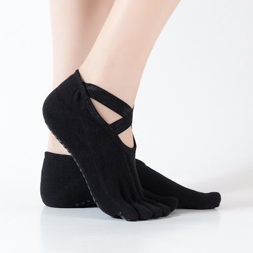 Title 6, Non-slip Dispensing Sports Yoga Socks
