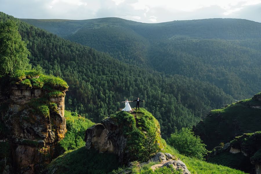 Bryllupsfotograf Tibard Kalabek (tibard07). Foto fra juli 6 2019