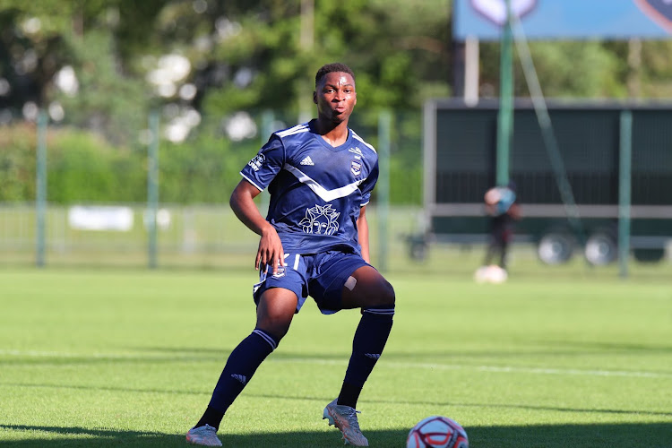 Officiel: un nouveau défenseur central à Charleroi 