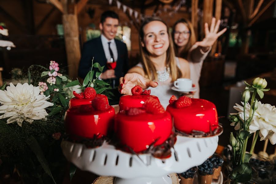 結婚式の写真家Władysław Wojciechowski (vladwojciech)。2018 9月10日の写真