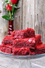 Red Velvet Brownies was pinched from <a href="http://tariqk.tumblr.com/post/34092513579/oooeygooeygoodness-red-velvet-brownies" target="_blank">tariqk.tumblr.com.</a>
