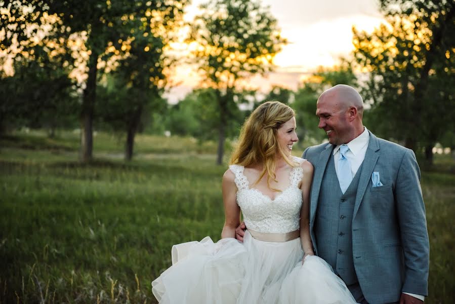 Fotógrafo de casamento Caitie Ramsburg (caitieramsburg). Foto de 9 de março 2020