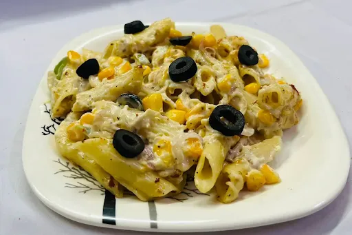 White Sauce Pasta