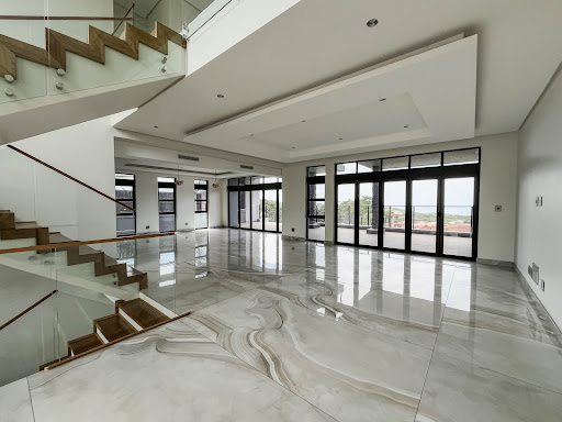 Maison contemporaine avec piscine et jardin 5