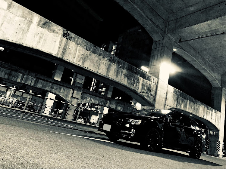 レヴォーグのオフ会最高でした✨・ケツ好きのスバ女・パーキングにて撮影・夜遊び撮影会・高架下駐車場に関するカスタム事例の投稿画像11枚目