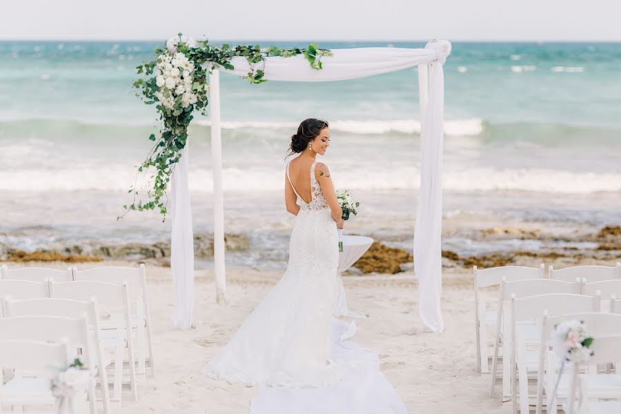 Fotógrafo de bodas Kristina Diptych (diptychstudio). Foto del 1 de agosto 2019