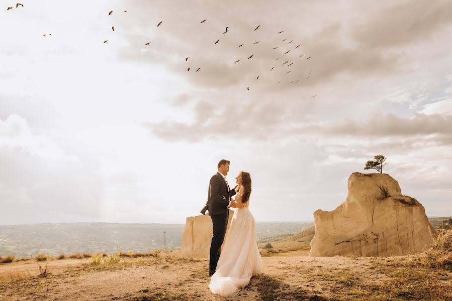 Fotógrafo de casamento Constantin Plugari (plugari). Foto de 20 de dezembro 2021