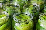 How to make homemade Spicy Dill Pickles was pinched from <a href="https://copykat.com/2011/06/25/how-to-make-homemade-spicy-dill-pickles/" target="_blank" rel="noopener">copykat.com.</a>