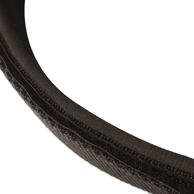 Versterk je nek met deze krachttrainingsuitrusting. Gewichtdragende Neck Cap voor gerichte oefeningen. Verbeter kracht en houding.