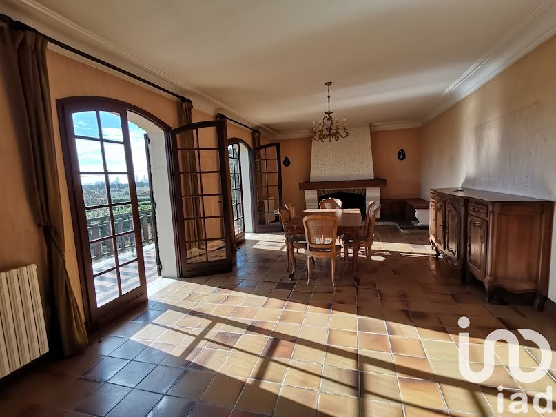 Vente maison 5 pièces 334 m² à Val de Virvée (33240), 395 000 €