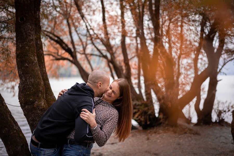 Fotografo di matrimoni Szőke Sándor (sandorszokefoto). Foto del 22 dicembre 2020