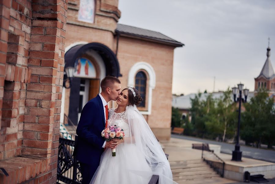 Fotografo di matrimoni Elena Khayrulina (khayrulinafoto). Foto del 18 agosto 2019