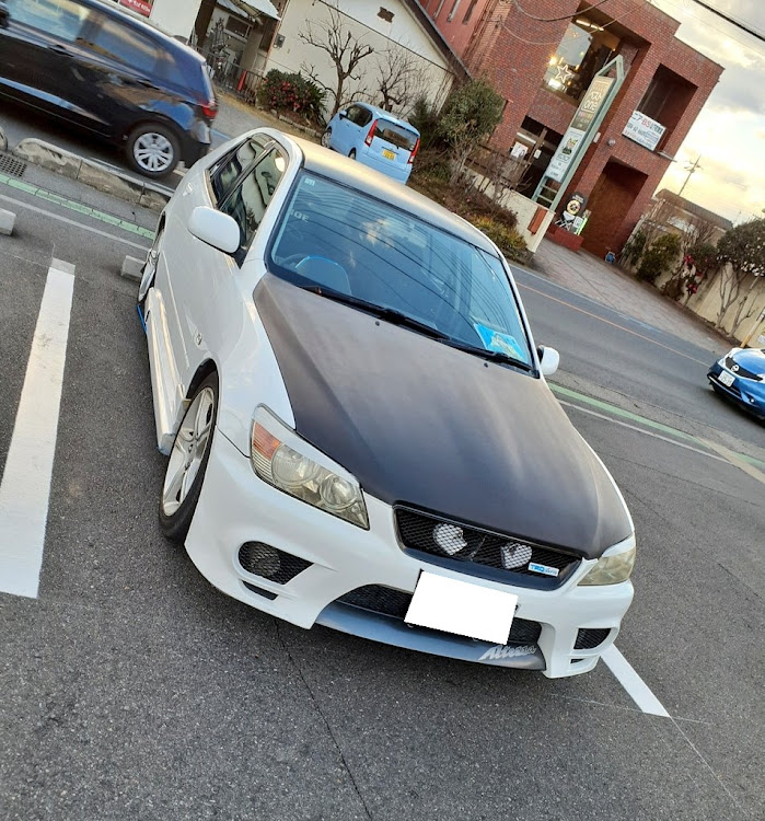 アルテッツァのオーナーさんに届けに関するカスタム事例の投稿画像1枚目