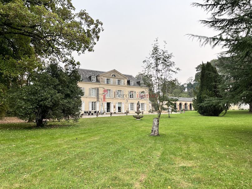 Vente propriété 13 pièces 419 m² à Mortagne-au-Perche (61400), 1 330 000 €