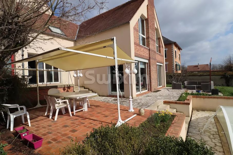 Vente villa 7 pièces 350 m² à Brienon-sur-Armançon (89210), 330 000 €