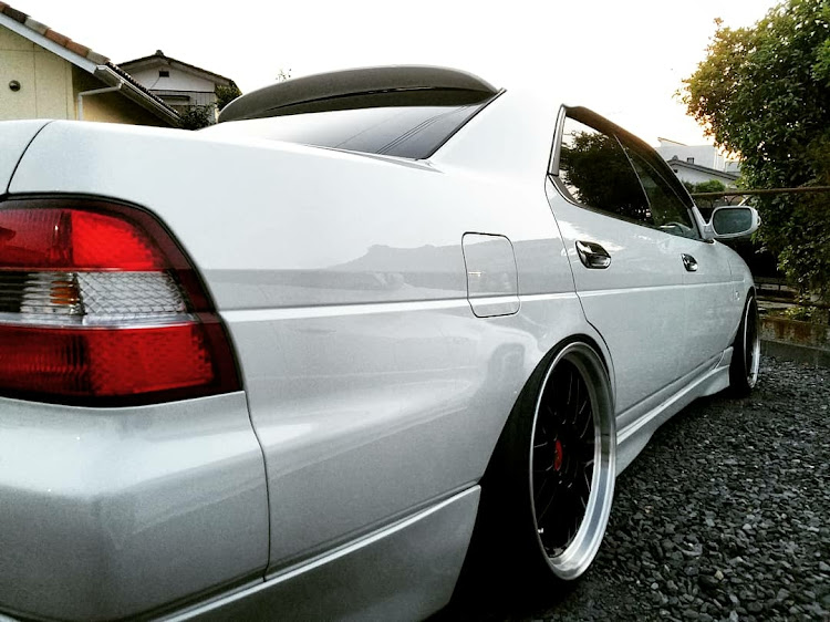 ローレルのC35ローレル・BBS・BBS LM・プレスラインに関するカスタム事例の投稿画像2枚目