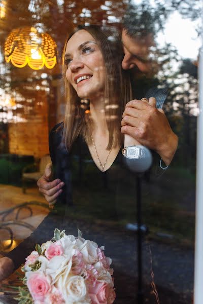 Fotógrafo de casamento Ayrat Shakirov (shakirovairat). Foto de 3 de outubro 2018