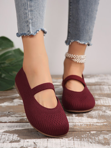 Title 4, Womens Plus Size Flat Bottom Pumps, Shallow Mo...
