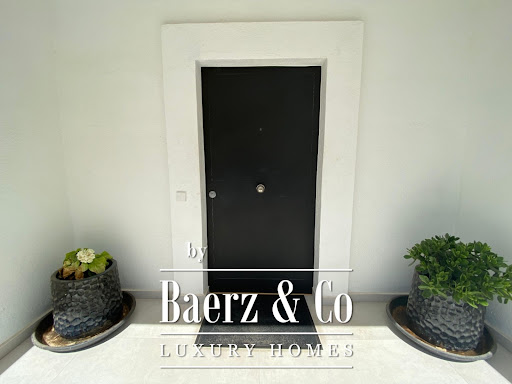 Villa avec piscine en bord de mer 3