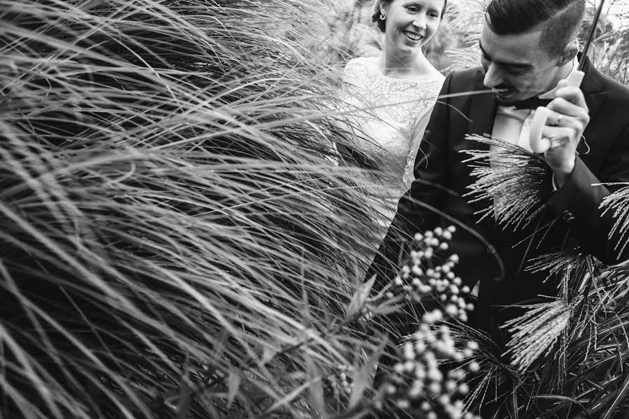 Fotógrafo de casamento Jonathan Debeer (iso800-jonathan). Foto de 24 de outubro 2017