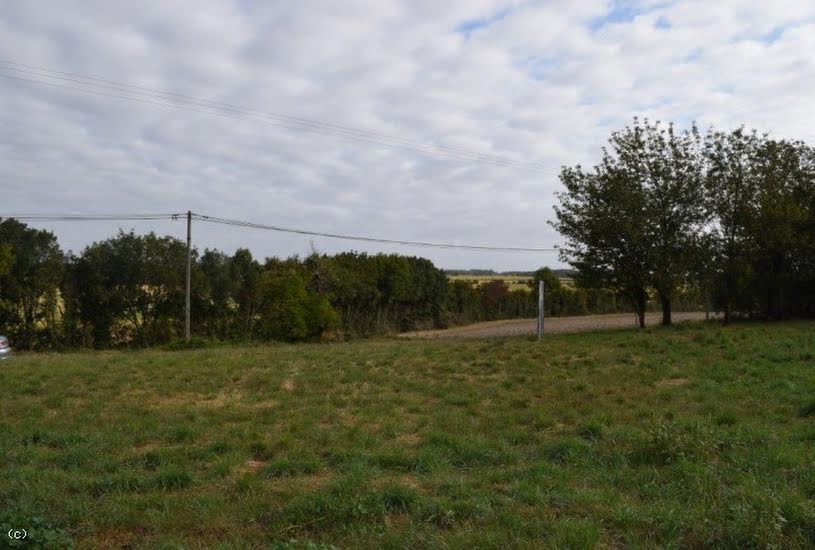  Vente Terrain à bâtir - 4 020m² à Ruffec (16700) 