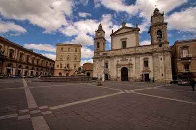 Piazza D'uomo di tuccio15