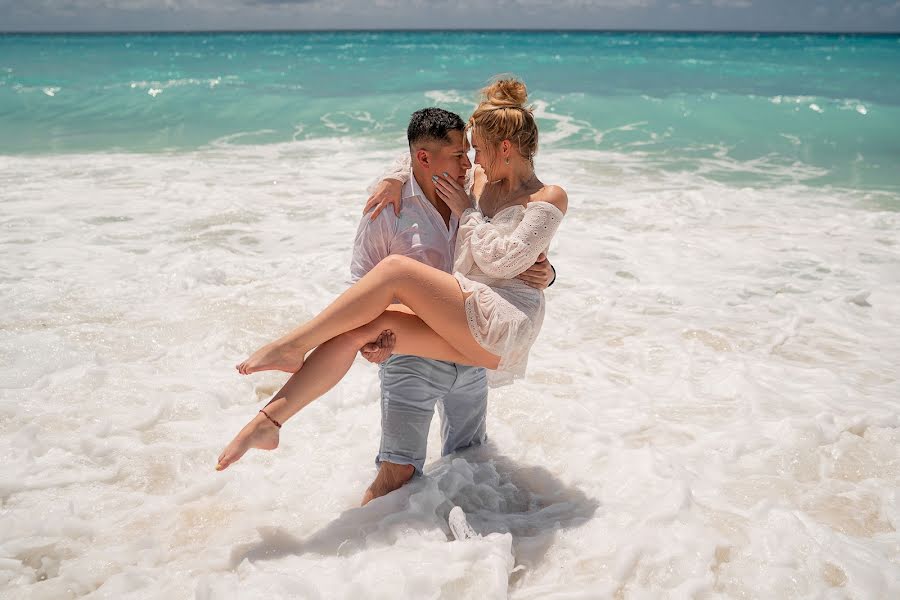 Wedding photographer Anastasiia Polinina (cancun). Photo of 17 August 2020