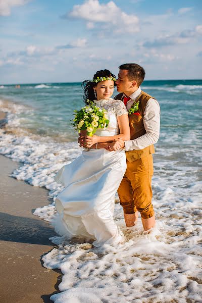 Wedding photographer Elena Chizhevskaya (chijevskaya). Photo of 11 December 2013