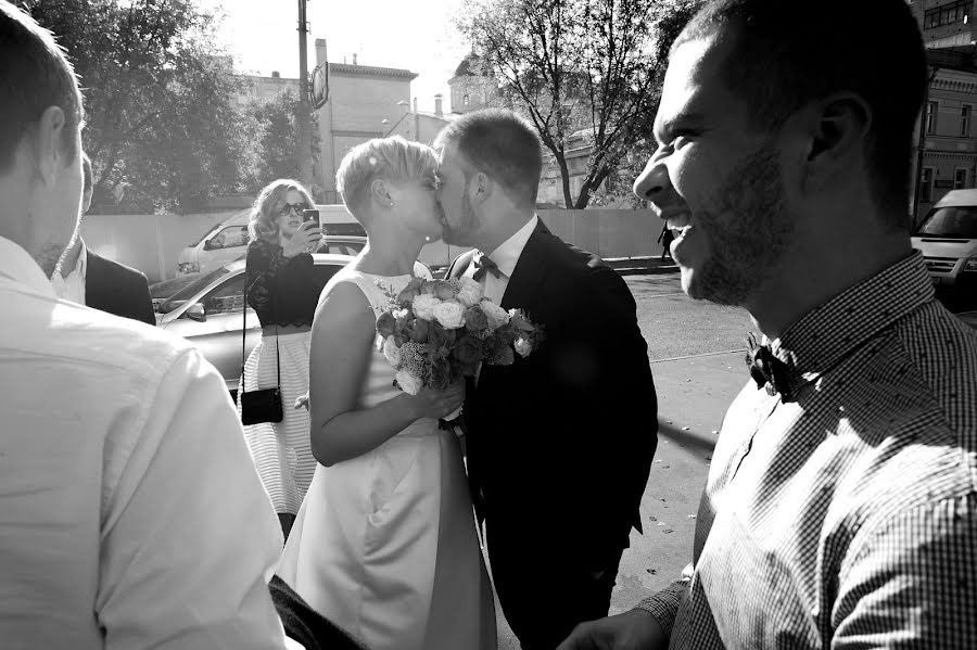 Fotografo di matrimoni Artur Pogosyan (pogart). Foto del 9 aprile 2015